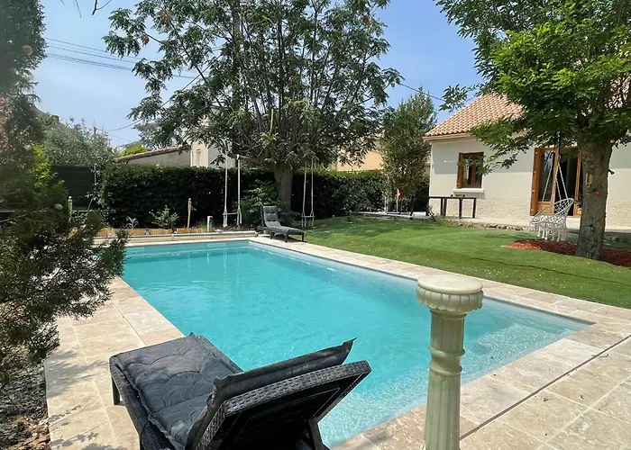 Au Calme Avec Piscine Et Sauna Villa